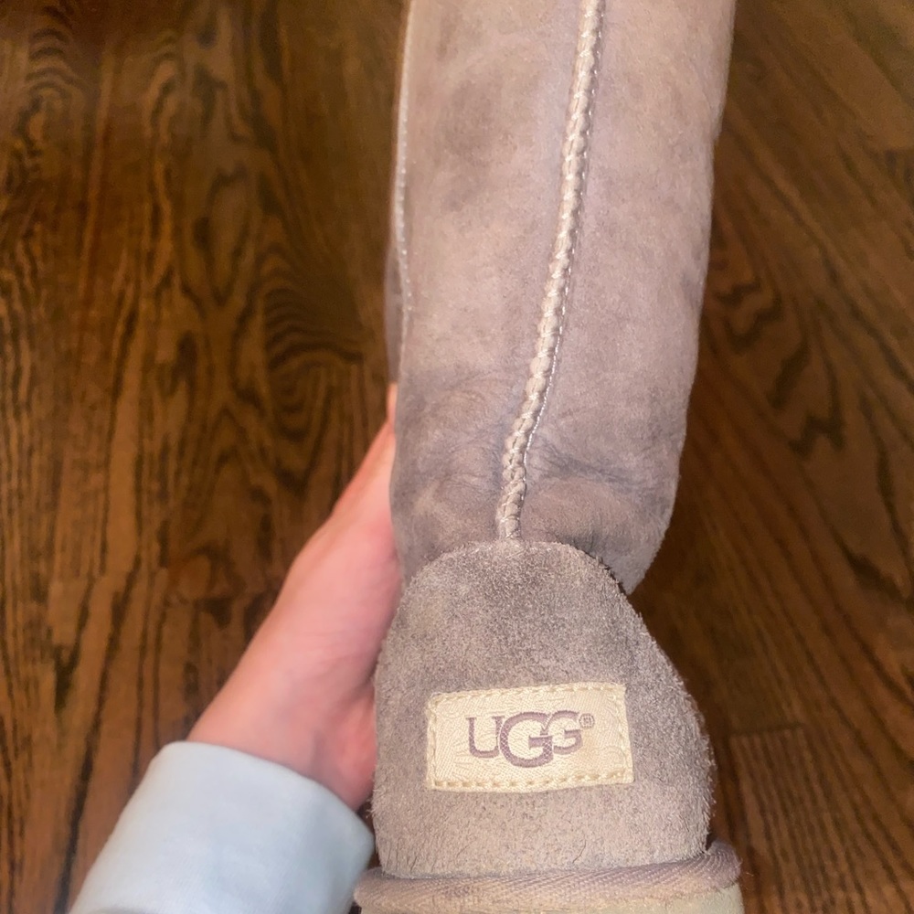 ugg boots - Picture 2 of 3